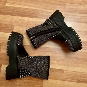 Azalea Wang Black Studded Platform Chelsea Boots